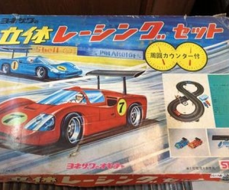 ヨネザワ　立体レーシングカー入荷致しました！