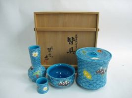 浅黄交趾青海波花文皆具